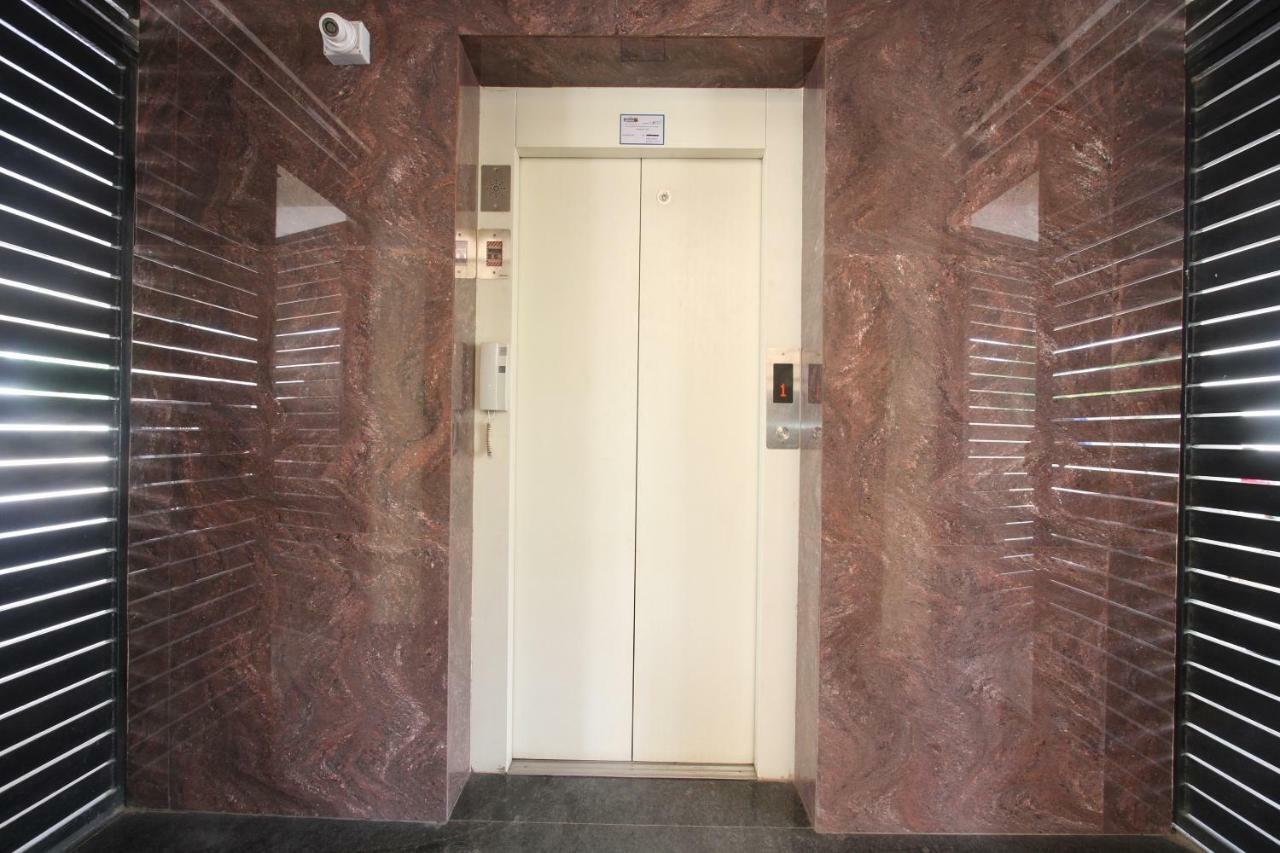 Отель Oyo Flagship 31042 Sunil Residency Коимбатур Экстерьер фото
