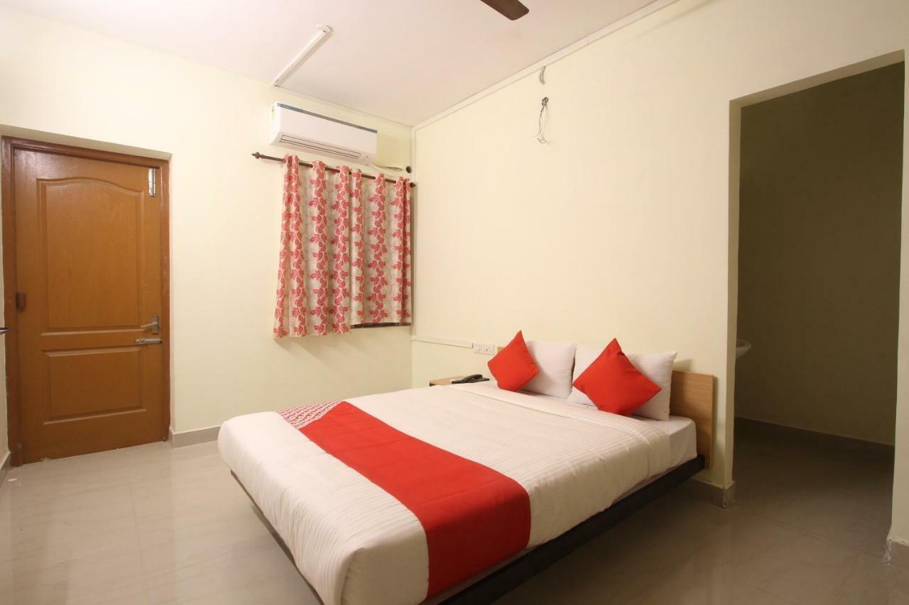 Отель Oyo Flagship 31042 Sunil Residency Коимбатур Экстерьер фото